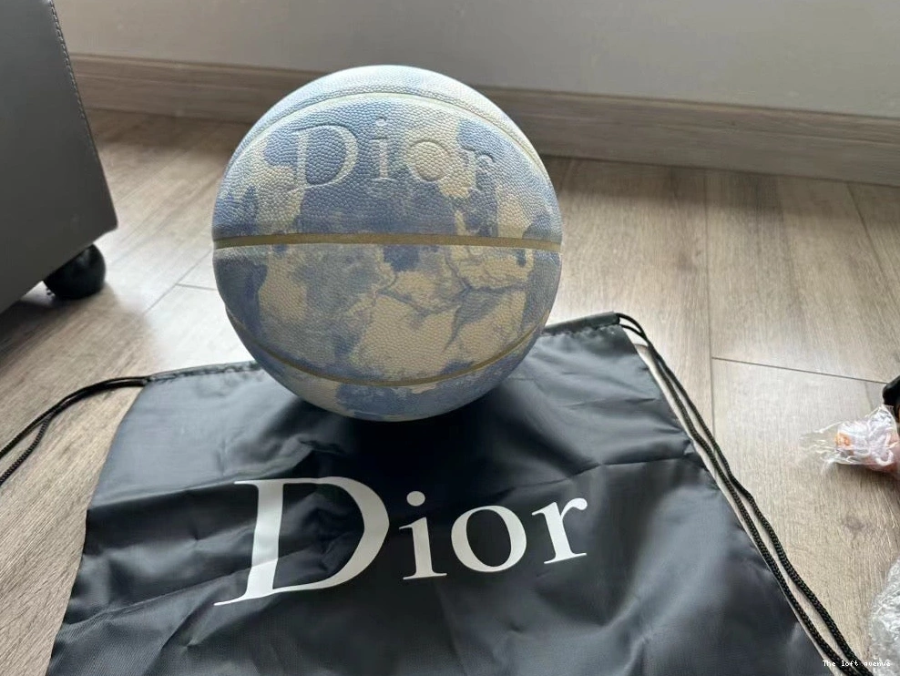 BASKETBALL DIOR 0723